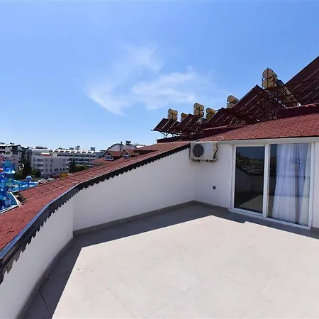 Centrally Located Luxury Апартаменты Алания