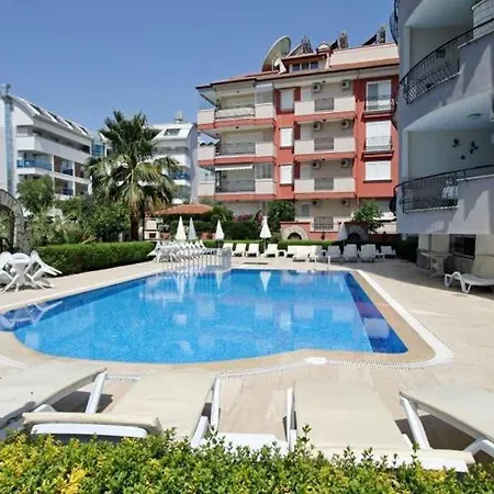 Centrally Located Luxury Apartment